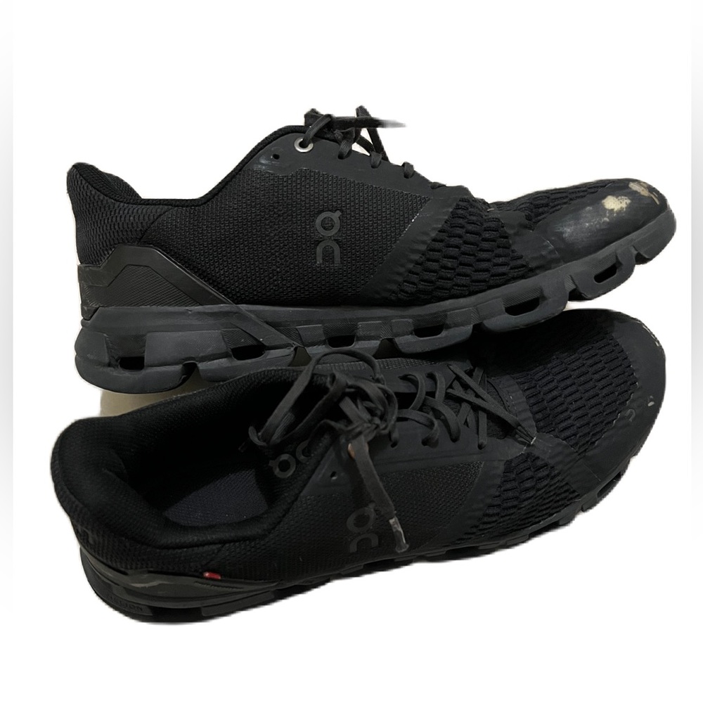 On Cloud Black Men’s Running Shoes Size 10